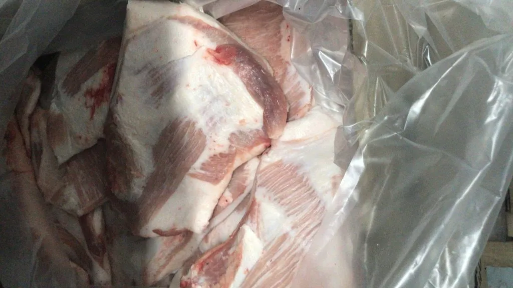 фотография продукта Продажа свинины ( обвалка) 